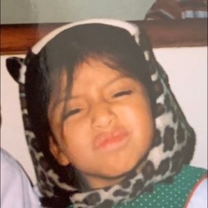 Meet your Posher, Ana